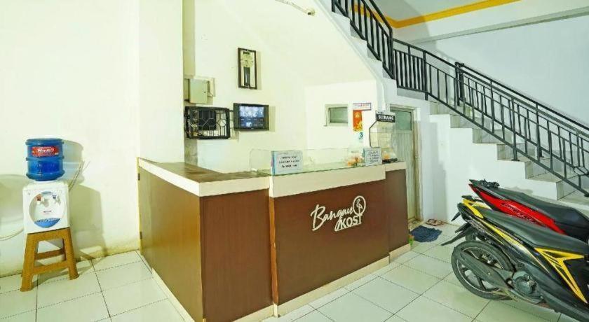 Oyo 91559 Kost Bangau Syariah Hotel Perabumulih Екстериор снимка